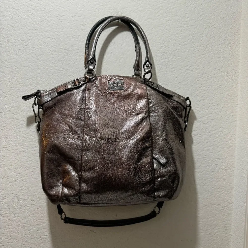Coach 18815 Madison Pewter Metallic Leather  Hobo Bag  zipper closure - Picture 12 of 12